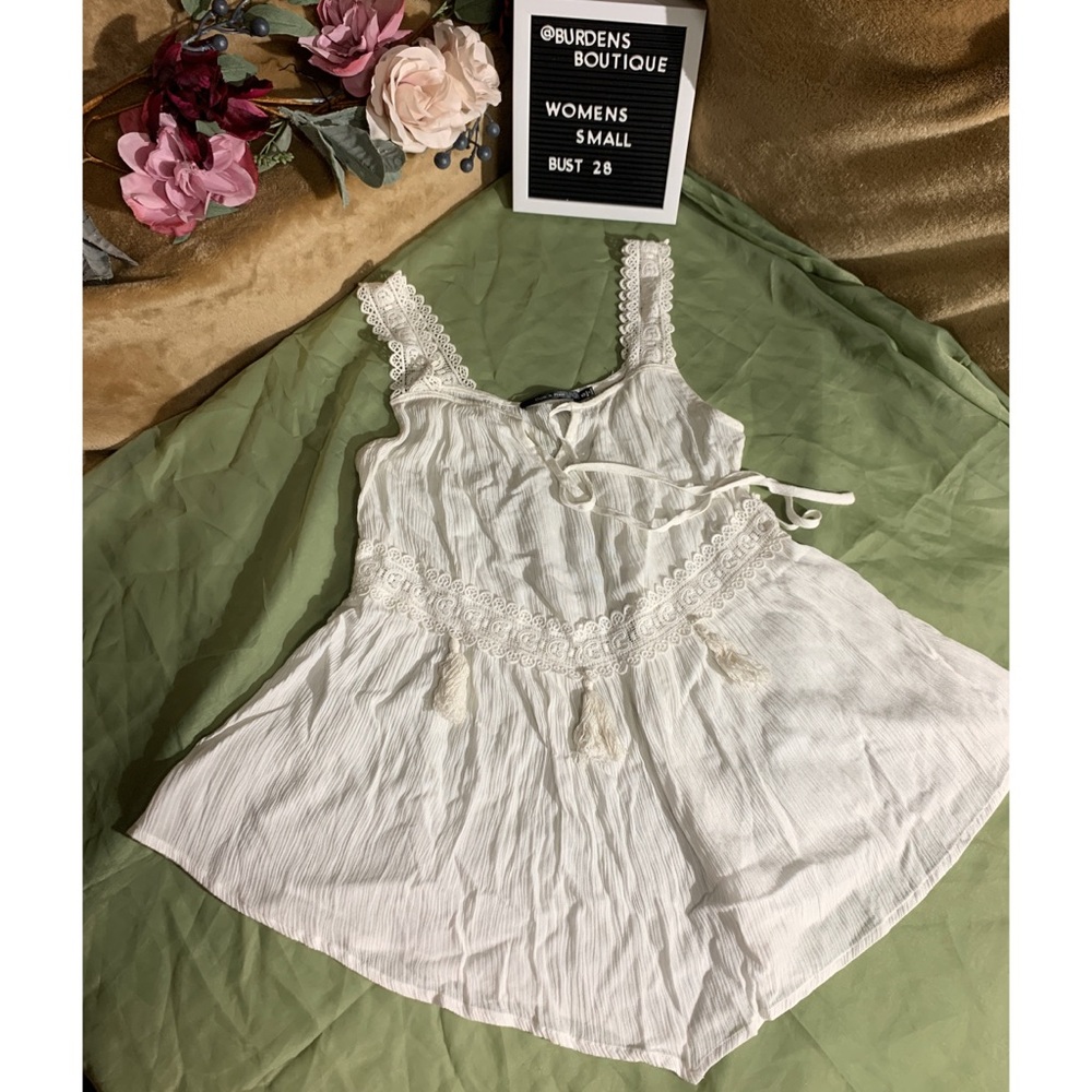 Doe & Rae • Boho • Asymmetrical Top - Picture 2 of 3